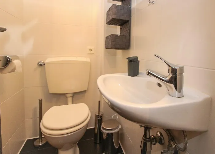 Semesterbostad Townhouse-thaden Norden